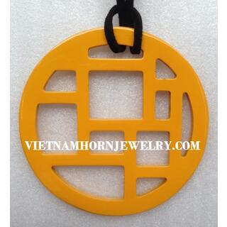 Horn & Lacquer Pendant P836 image 4