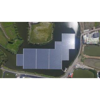 Floating Solar Power Farm System image 3