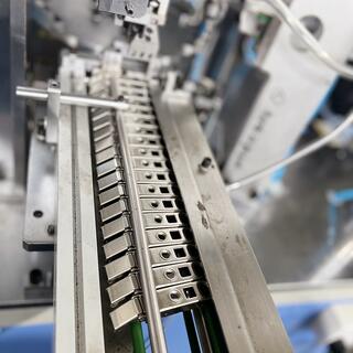 Cabinet Hinge Auto Assembly Machine image 4