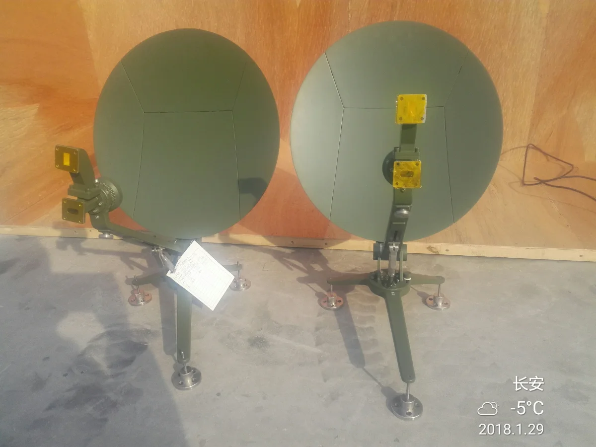 Portable 0.55m Manual Ku-Band Flyaway Antenna System