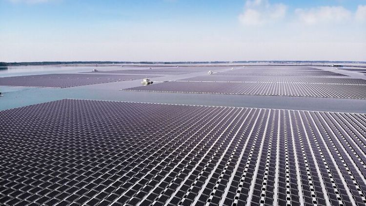 Floating Solar Power Farm System image 2