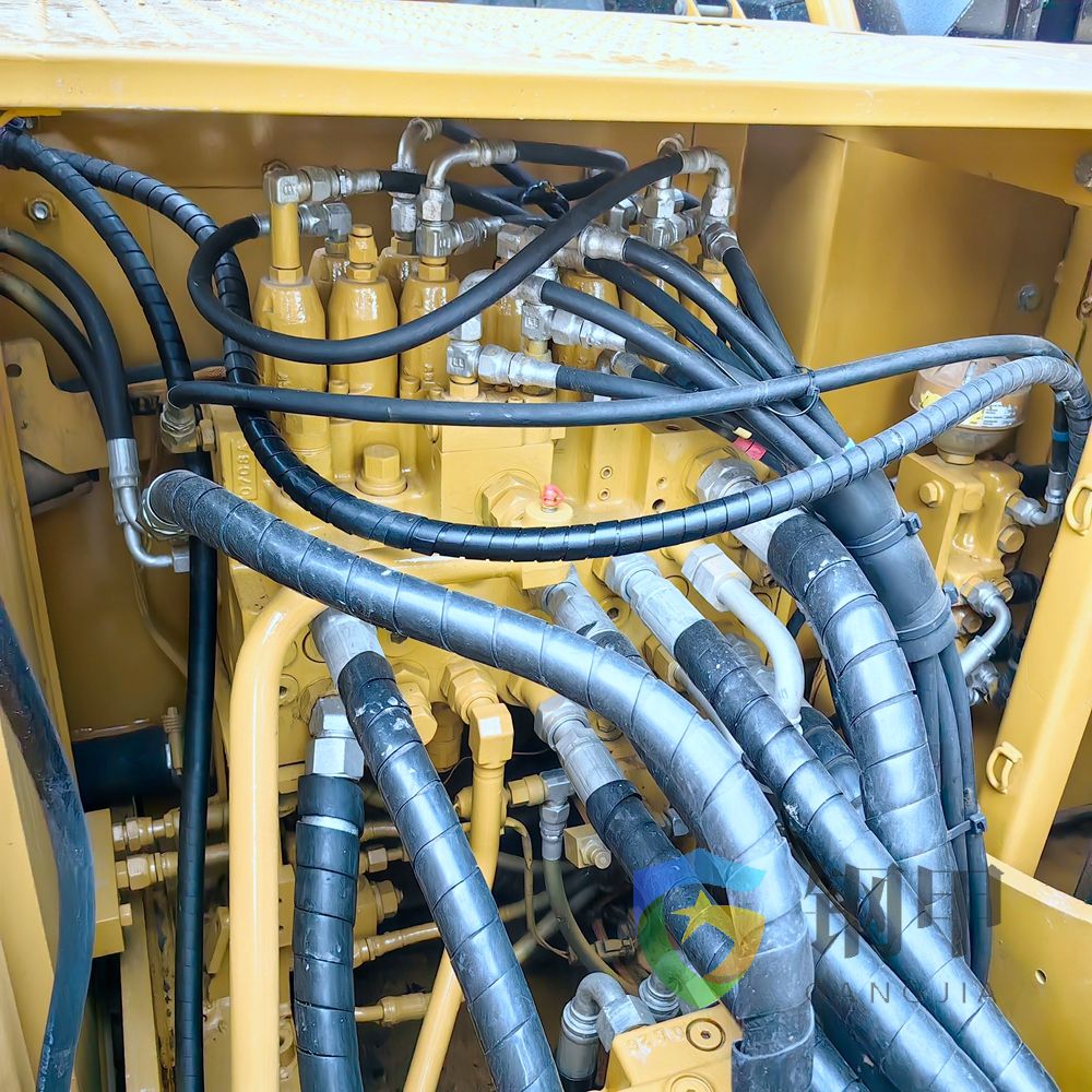 Used Caterpillar CAT315D2GC excavator image 10