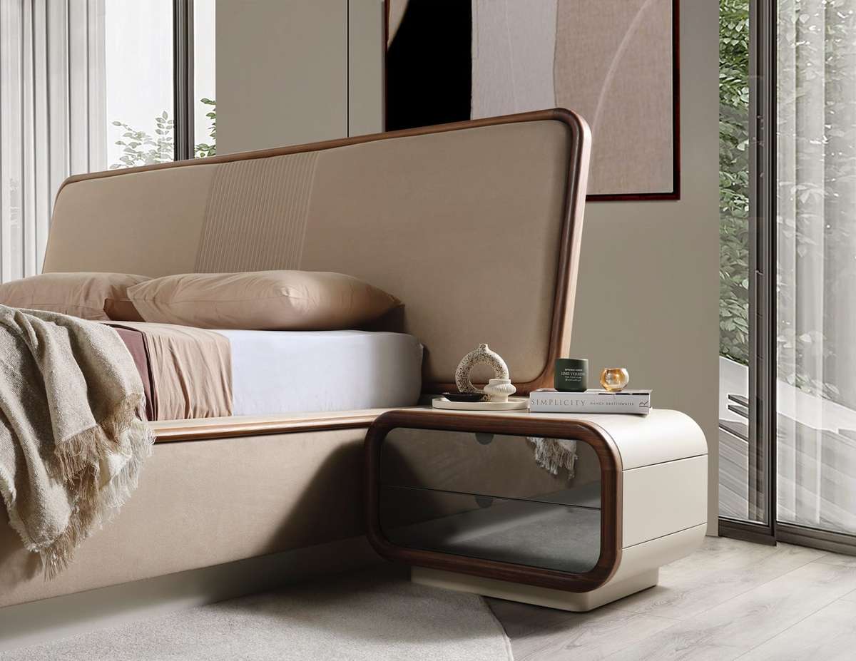 Royal Bedroom Set image 12