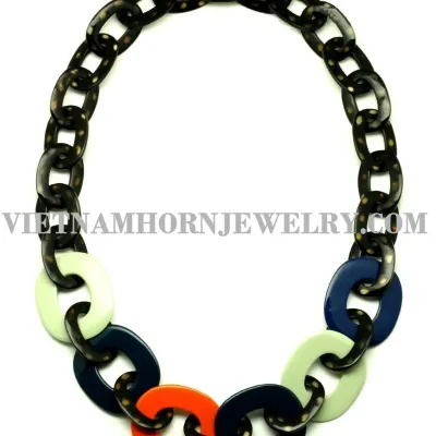 Dyed Horn & Lacquer Chain Necklace JN3767