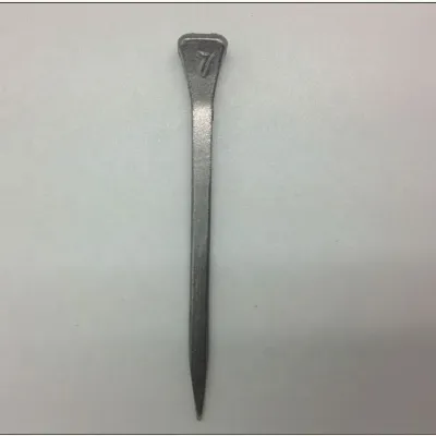 E5 Steel Horseshoe Nails, 51 mm, 200 per Box